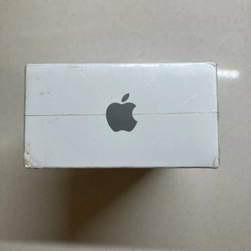 NEW SEALED Apple iPhone 6s - 32GB - Space Gray (US Reseller Flex Policy)